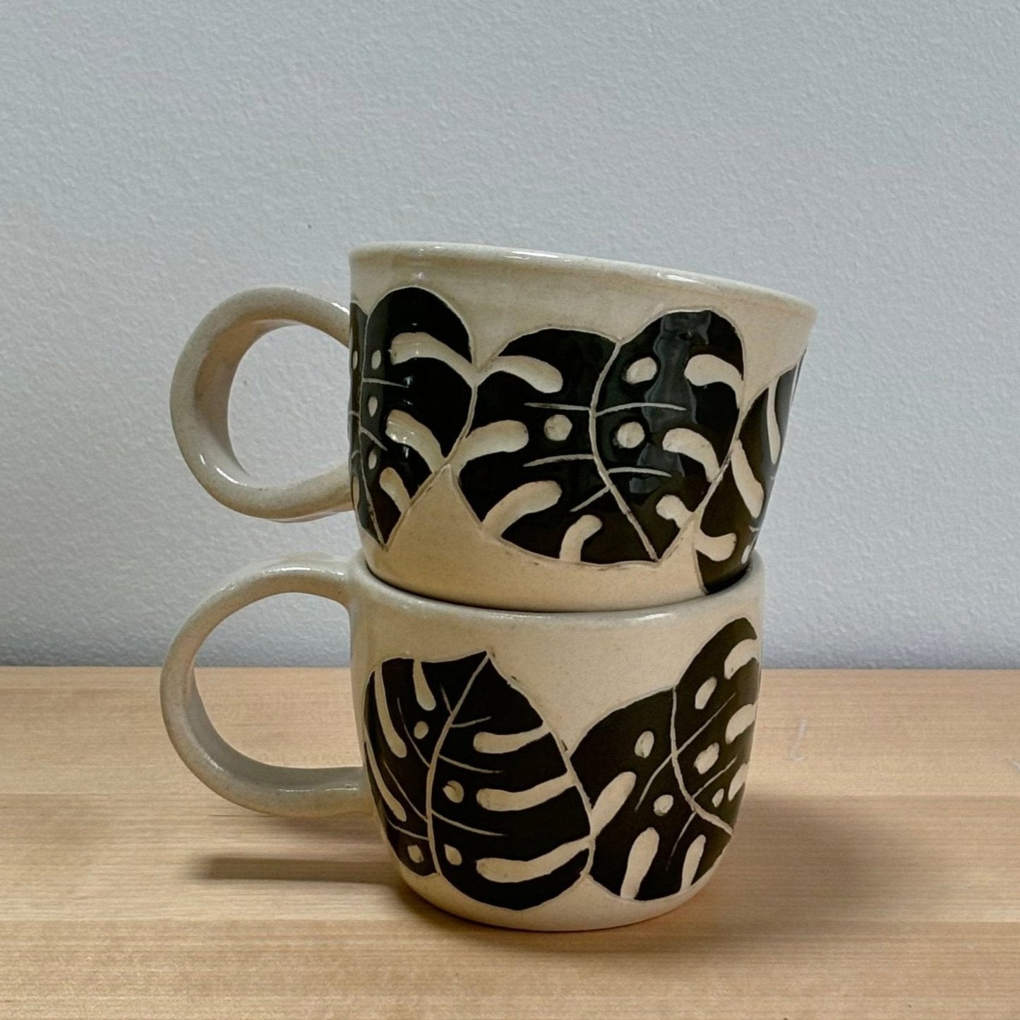 TAZA MONSTERA